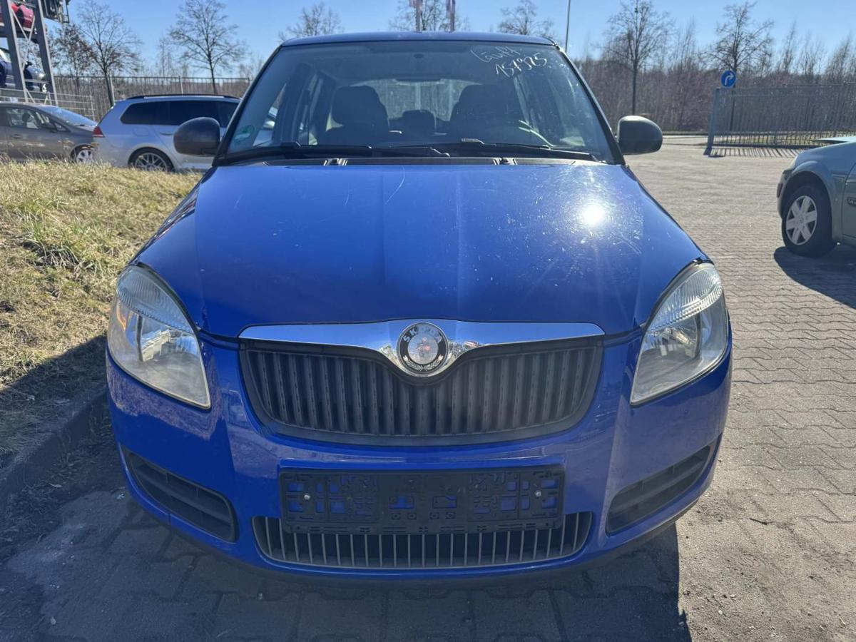 Skoda Fabia 2 5J original Kotfl&uuml;gel vorn links LF5K Dynamic Blue Bj.2009